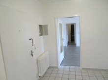 12 Diele+Blick Wohnen BAMBERG-N�HE GARTENSTADT: 3-ZIMMER-WOHNUNG(=SOFORT FREI-IM HOCHHAUS)MIT BALKON F�R 167.000,-EURO