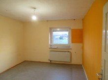 15 Schlafen BAMBERG-N�HE BAHNHOF: 3-ZIMMER-WOHNUNG(= SOFORT FREI!!) + BAD MIT FENSTER F�R 169.000,-EURO