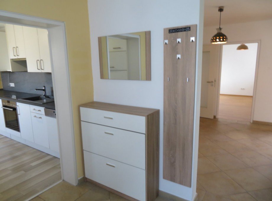 10 Diele +Blick zum Essen Wohnung Bamberg