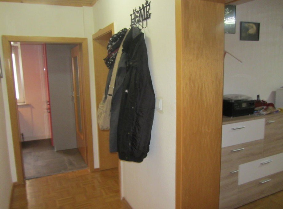9 Erdgeschoss Eingang Flur Mehrfamilienhaus Bamberg
