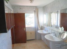 18 Obergeschoss 2.Bad BAMBERG-N�HE BAMBADOS: GROSSES STADTHAUS(=ca.265m2 WOHNFL.)+3 GARAGEN AUF ca.590m2 F�R 539.000,-EURO
