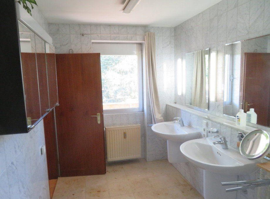 18 Obergeschoss 2.Bad Haus Bamberg