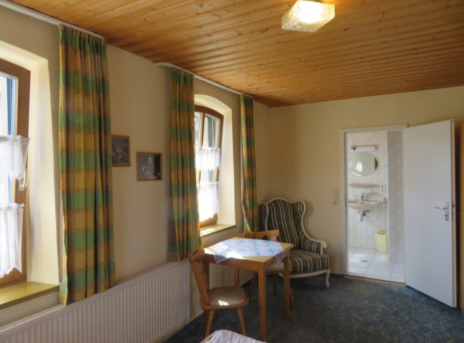 15 Fremdenzimmer Mehrfamilienhaus Oberschleichach