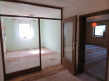 22 Kellergeschoss WARUM NICHT STRULLEND.-ZEEGENDORF? FREISTEH. MASSIVHAUS Z. KOMPLETT-RENOVIEREN F�R 245.000,-EURO