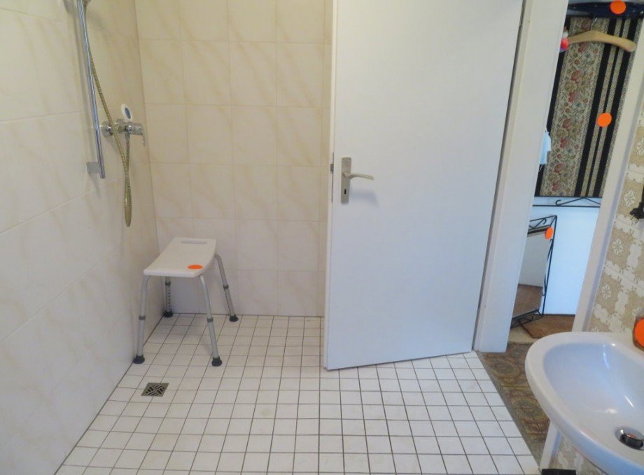 8 Erdgeschoss Bad Haus Strullendorf