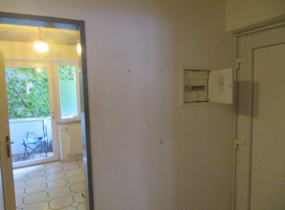 6 Flur+Blick K�che Wohnung Bamberg
