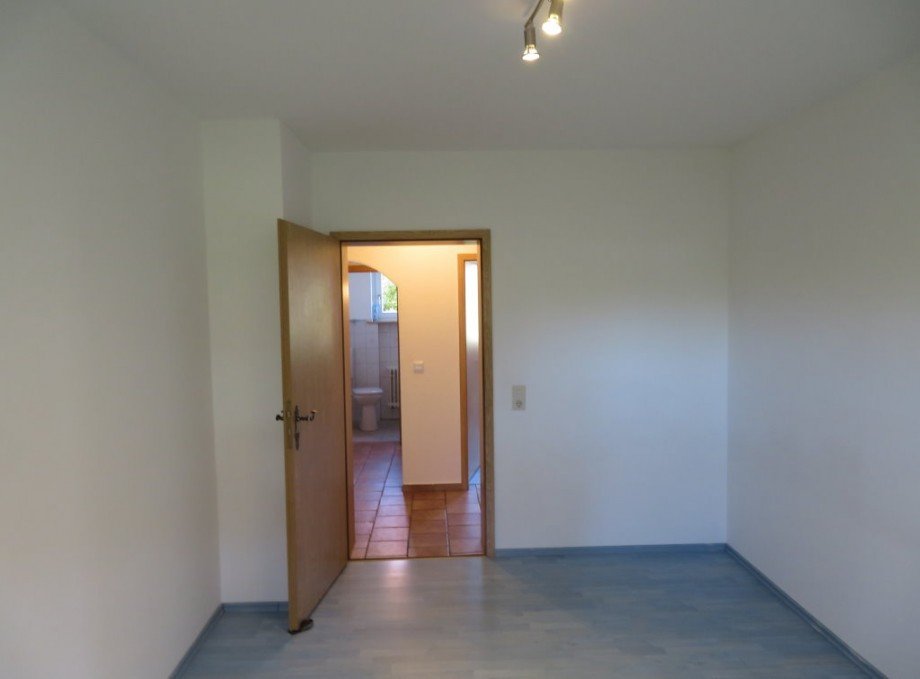 12 Kind Wohnung Pettstadt