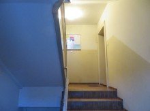 5 Hauseingang Treppenhaus BAMBERG-N�HE BAHNHOF: 3-ZIMMER-WOHNUNG(= SOFORT FREI!!) + BAD MIT FENSTER F�R 169.000,-EURO