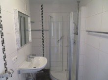 4a modernes Bad BAMBERG-OST-N�HE BAMBADOS: MODERNISIERTE 3-ZIMMER-WOHNUNG(=SOFORT FREI) MIT BALKON F�R 229.000,-EURO