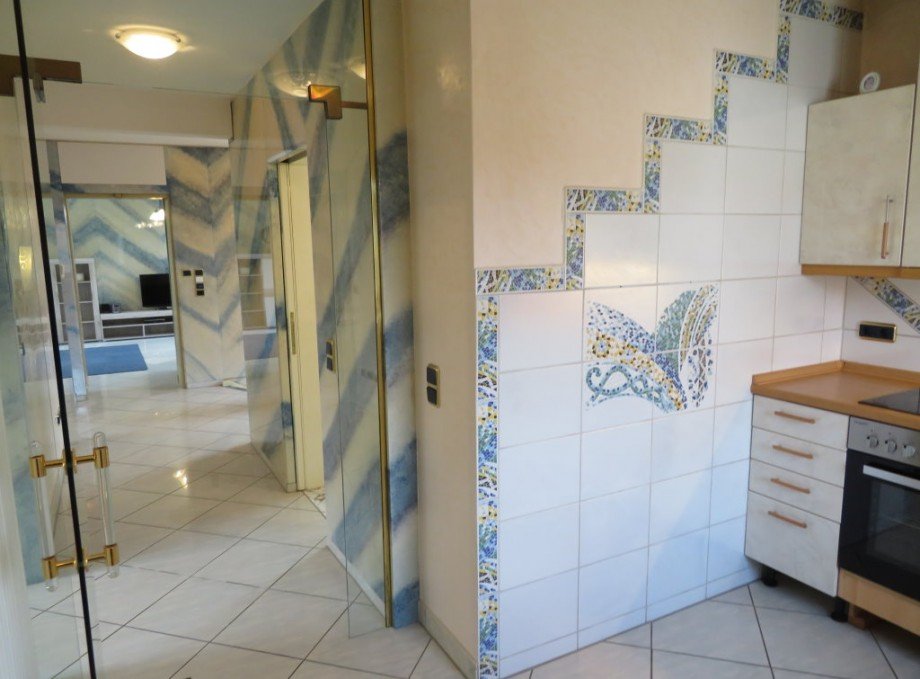 22 Obergeschoss K�che+Blick Flur Haus Stegaurach