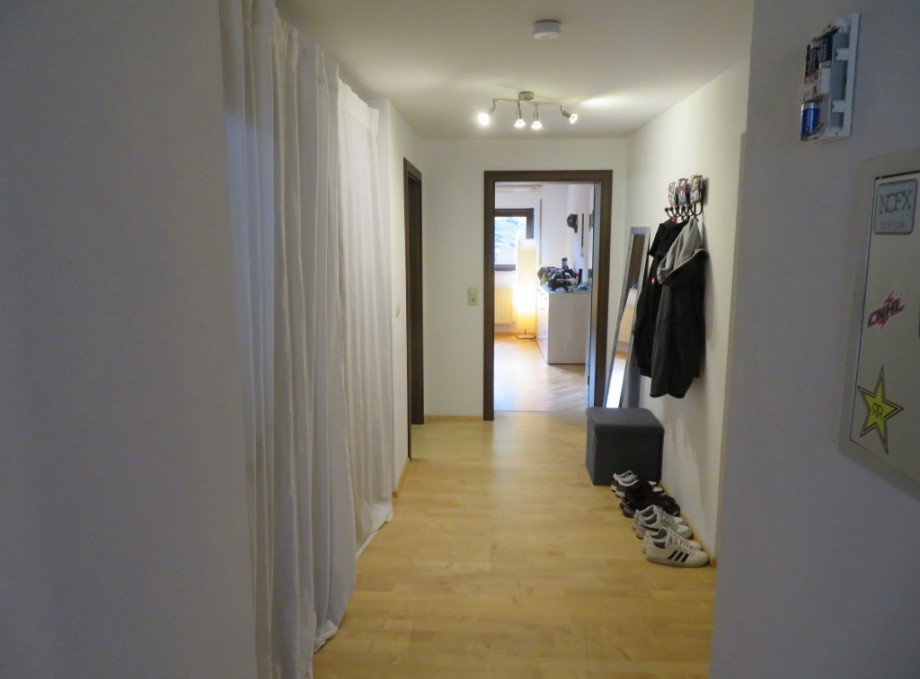 23 Kellergeschoss Flur Einfamilienhaus Stegaurach