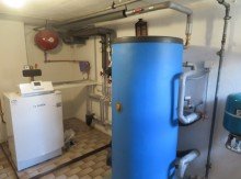 24 Kellergeschoss Heizung WARUM NICHT GUNDELSHEIM?FREIST.MASSIVHAUS MIT 3 WOHNUNGEN(=1 WOHN. LEER!!)-1160m2 F�R 759.000,-EURO