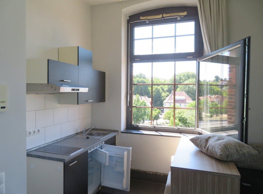 15 Fenster+Blick ins Gr�ne Wohnung Bamberg