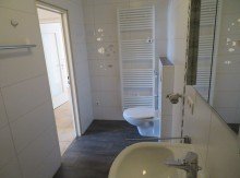 24 Bad BAMBERG-OST-N�HE BAMBADOS: MODERNISIERTE 3-ZIMMER-WOHNUNG(=SOFORT FREI) MIT BALKON F�R 229.000,-EURO