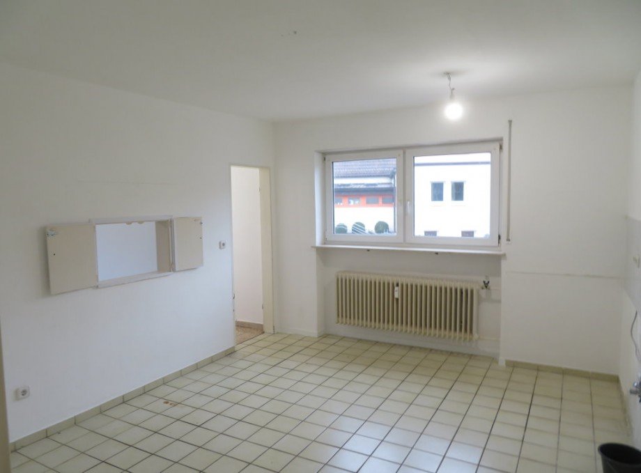 10 K�che Erdgeschoss Wohnung Mehrfamilienhaus Lauter