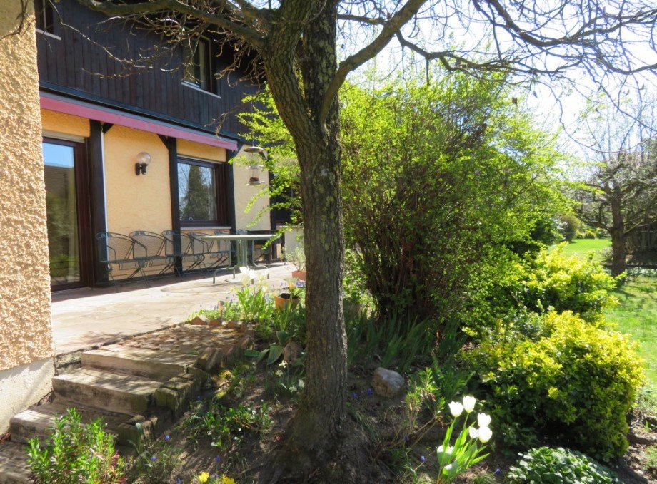 4 Terrasse+Garten Zweifamilienhaus Hirschaid