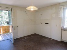 16 Obergeschoss K�che+Zugang Balkon BAMBERG-N�HE BAMBADOS: GROSSES STADTHAUS(=ca.265m2 WOHNFL.)+3 GARAGEN AUF ca.590m2 F�R 539.000,-EURO