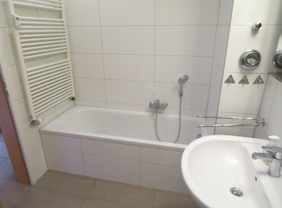 10 Bad Wohnung Hirschaid