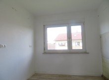 12 Obergeshoss K�che WARUM NICHT GUNDELSHEIM?FREIST.MASSIVHAUS MIT 3 WOHNUNGEN(=1 WOHN. LEER!!)-1160m2 F�R 759.000,-EURO